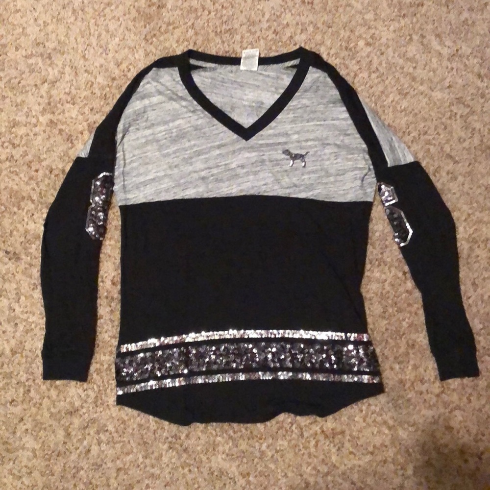 Long sleeve shirt with sequin detailing